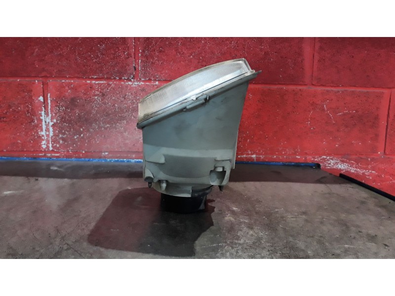 Recambio de faro izquierdo para renault expres referencia OEM IAM   
