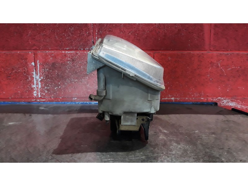 Recambio de faro izquierdo para renault expres referencia OEM IAM   