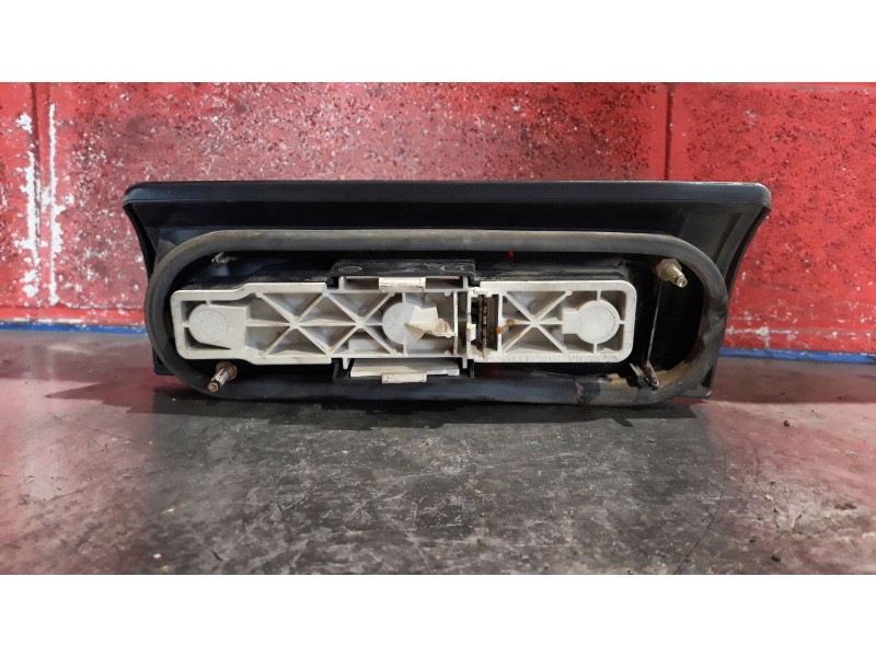 Recambio de piloto trasero izquierdo para renault expres referencia OEM IAM   