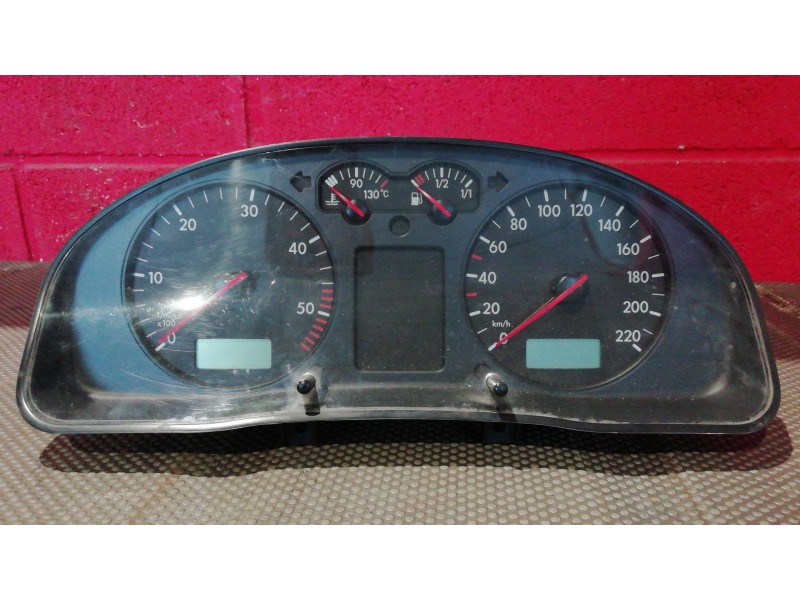 Recambio de cuadro instrumentos para volkswagen passat referencia OEM IAM 110008794023   Recambio de cuadro instrumentos para volkswagen passat referencia OEM IAM 110008794023
