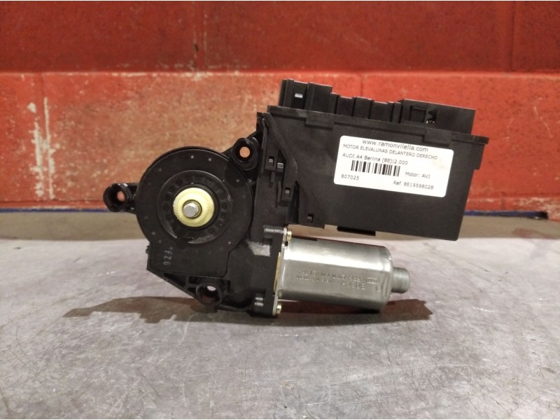 Recambio de motor elevalunas delantero derecho para audi a4 berlina (8e) referencia OEM IAM 8E1959802B   Recambio de motor elevalunas delantero derecho para audi a4 berlina (8e) referencia OEM IAM 8E1959802B