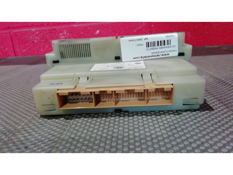 Recambio de mando climatizador para volkswagen passat referencia OEM IAM 3B907044A  