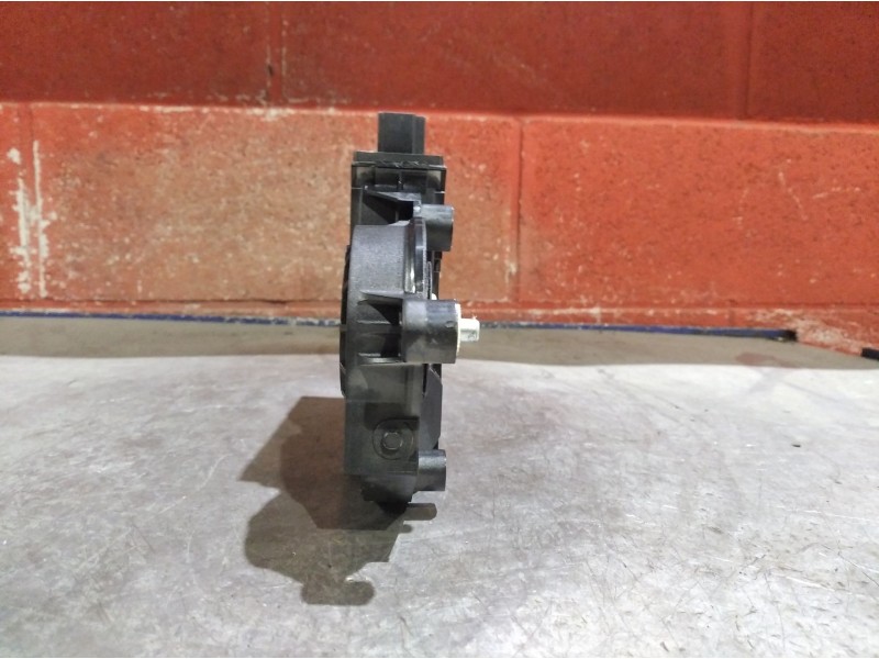 Recambio de motor elevalunas delantero derecho para audi a4 berlina (8e) referencia OEM IAM 8E1959802B   Recambio de motor elevalunas delantero derecho para audi a4 berlina (8e) referencia OEM IAM 8E1959802B