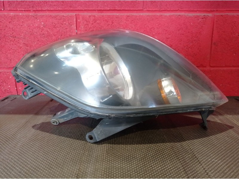 Recambio de faro izquierdo para ford fiesta referencia OEM IAM   