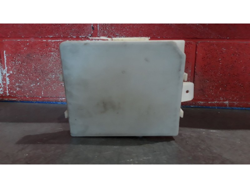 Recambio de caja reles fusibles para nissan navara pick-up (d40m) (05.2005)  | ... (05.2005)  | ... referencia OEM IAM 284B6EB30