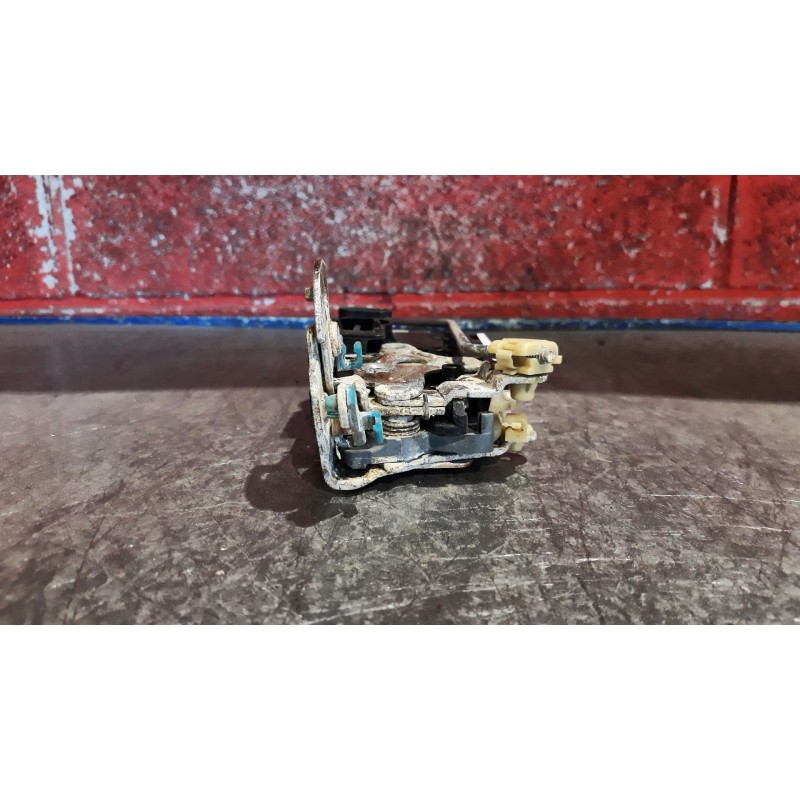 Recambio de cerra. puer. delantero izquierda para daewoo lanos  | 0.97 - 0.04  | 0.97 - 0.04 referencia OEM IAM   