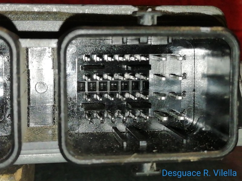 Recambio de centralita motor uce para renault megane ii berlina 5p authentique | 06.05 - ... authentique | 06.05 - ... referenci