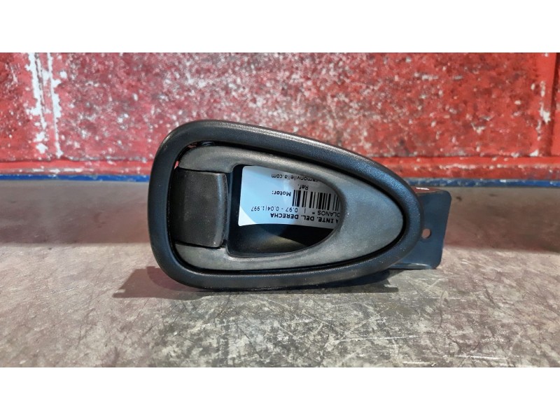 Recambio de maneta inte. delantero derecha para daewoo lanos  | 0.97 - 0.04  | 0.97 - 0.04 referencia OEM IAM   