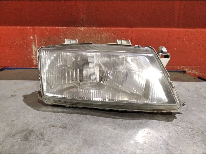 Recambio de faro derecho para saab 9-3 berlina 2.0 referencia OEM IAM   