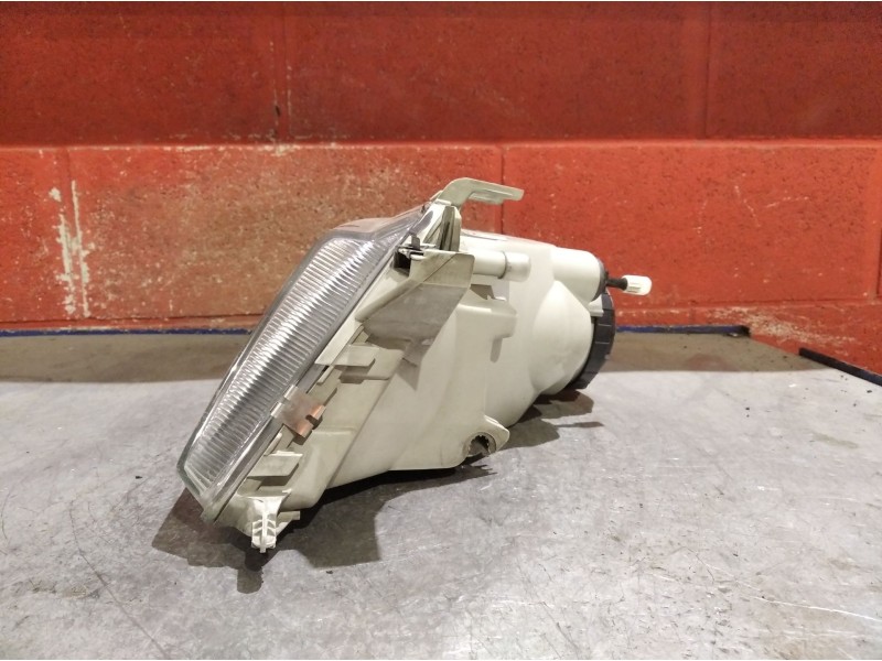 Recambio de faro derecho para saab 9-3 berlina 2.0 referencia OEM IAM   