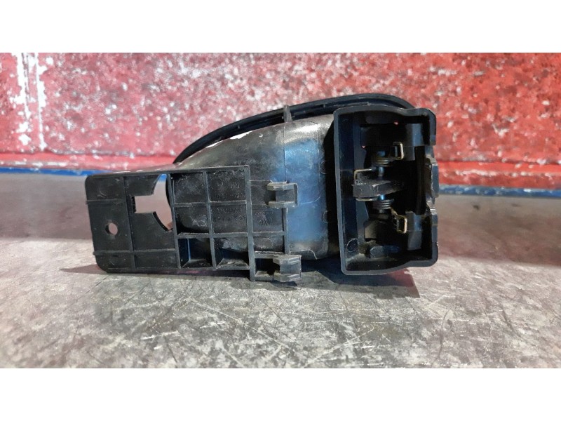 Recambio de maneta inte. delantero derecha para daewoo lanos  | 0.97 - 0.04  | 0.97 - 0.04 referencia OEM IAM   