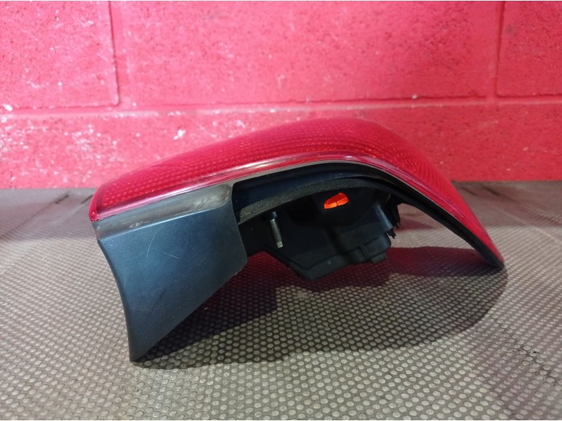 Recambio de piloto trasero izquierdo para saab 9-3 berlina 2.0 referencia OEM IAM   