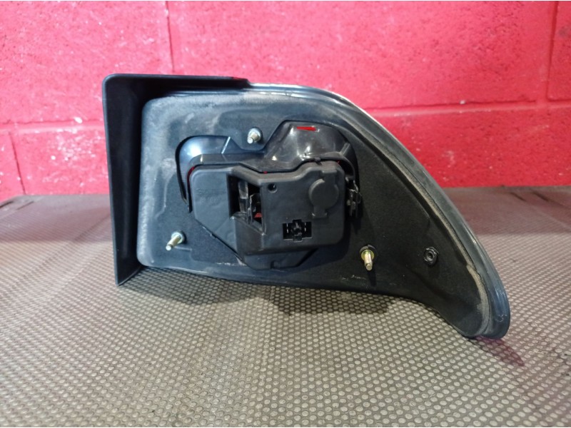 Recambio de piloto trasero izquierdo para saab 9-3 berlina 2.0 referencia OEM IAM   