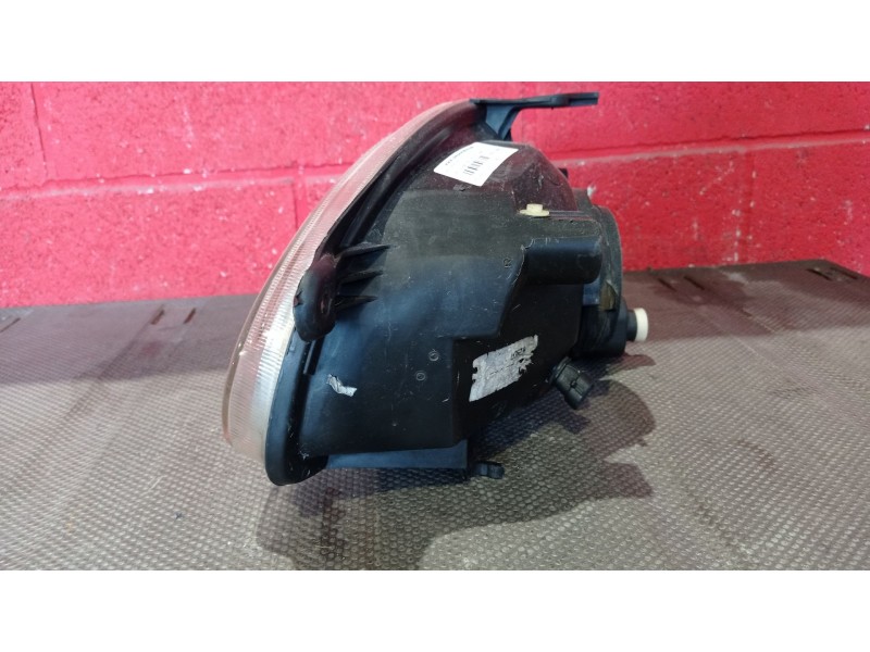 Recambio de faro derecho para opel corsa 1.4i swing referencia OEM IAM   