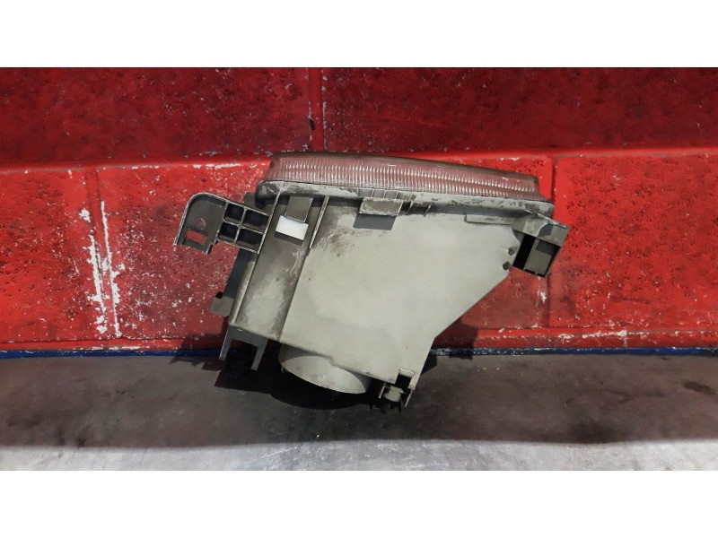 Recambio de faro derecho para renault clio i fase i+ii (b/c57) referencia OEM IAM    Recambio de faro derecho para renault clio i fase i+ii (b/c57) referencia OEM IAM