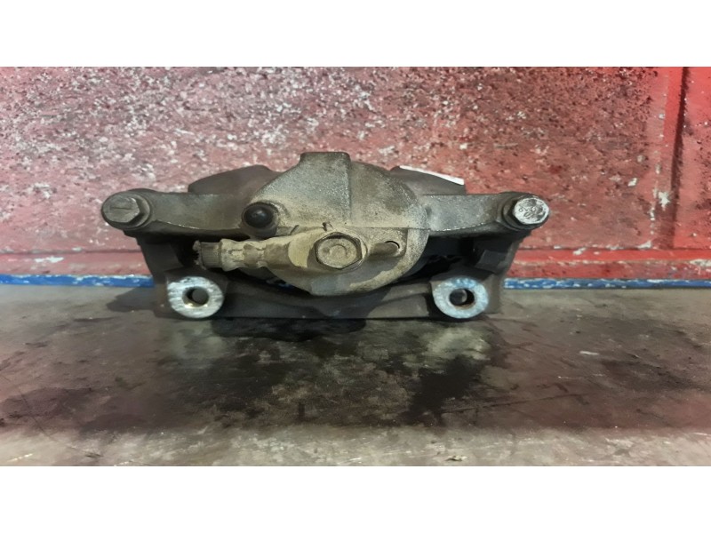 Recambio de pinza freno delantera izquierda para toyota aygo (kgb/wnb) blue referencia OEM IAM    Recambio de pinza freno delantera izquierda para toyota aygo (kgb/wnb) blue referencia OEM IAM