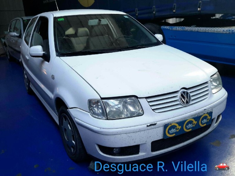 volkswagen polo berlina (6n2) conceptline | 10.99 - 12.02 del año 2000