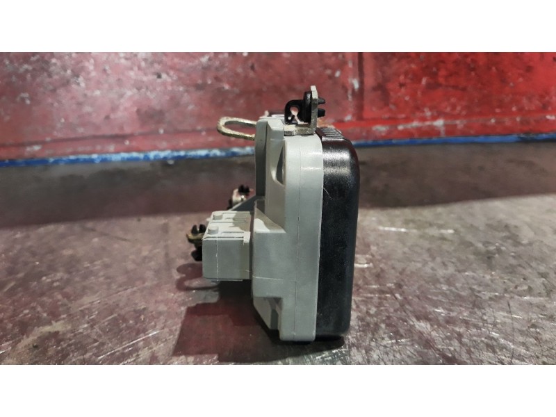 Recambio de cerradura puerta delantera derecha para peugeot 206 berlina 1.4 | 0.98 - ... 1.4 | 0.98 - ... referencia OEM IAM   