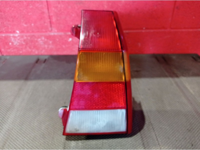 Recambio de piloto trasero derecho para citroen ax referencia OEM IAM   