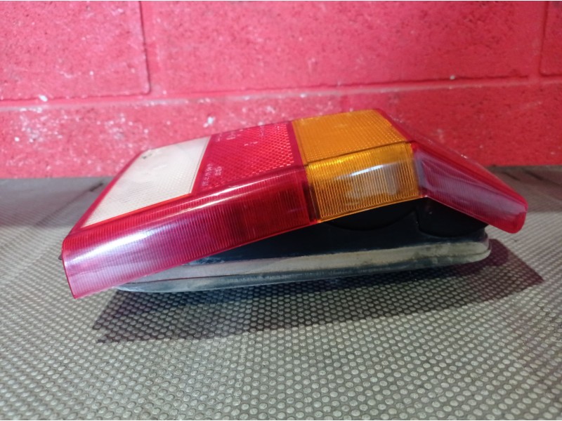 Recambio de piloto trasero derecho para citroen ax referencia OEM IAM   