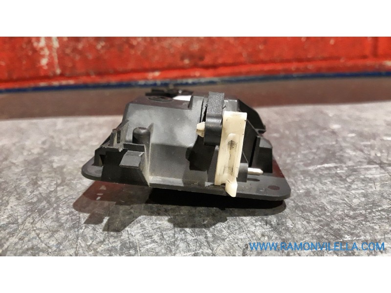 Recambio de maneta inte. delantero izquierda para renault laguna referencia OEM IAM   