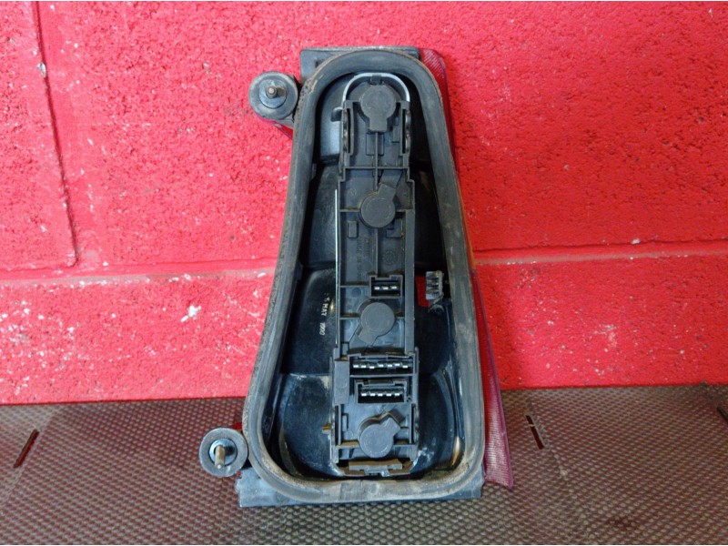 Recambio de piloto trasero izquierdo para citroen ax referencia OEM IAM   