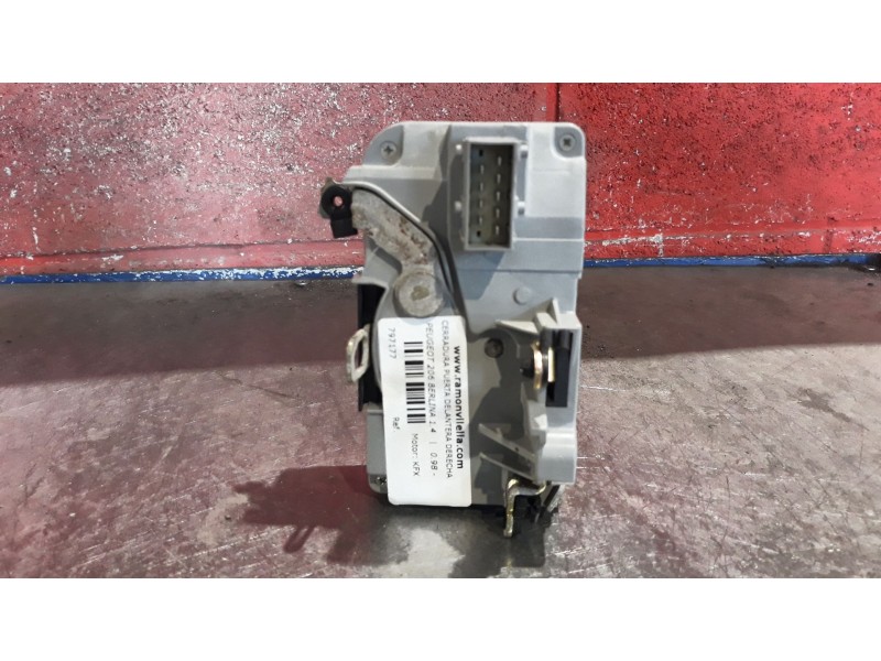 Recambio de cerradura puerta delantera derecha para peugeot 206 berlina 1.4 | 0.98 - ... 1.4 | 0.98 - ... referencia OEM IAM   