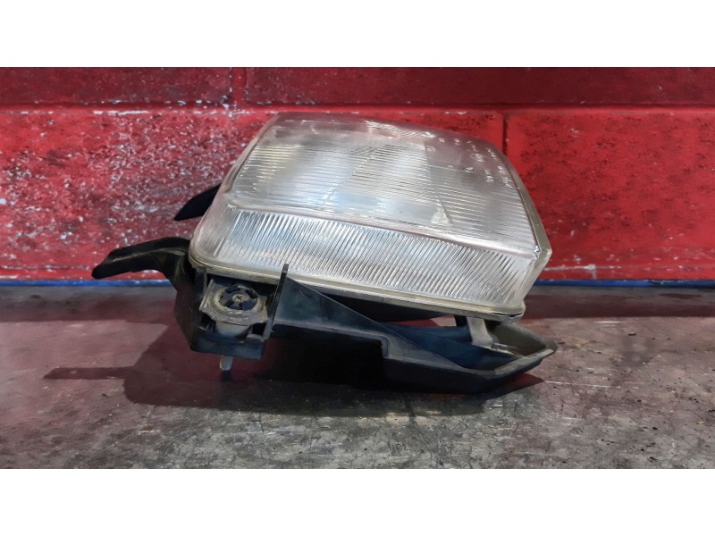 Recambio de faro izquierdo para volkswagen caravelle referencia OEM IAM    Recambio de faro izquierdo para volkswagen caravelle referencia OEM IAM