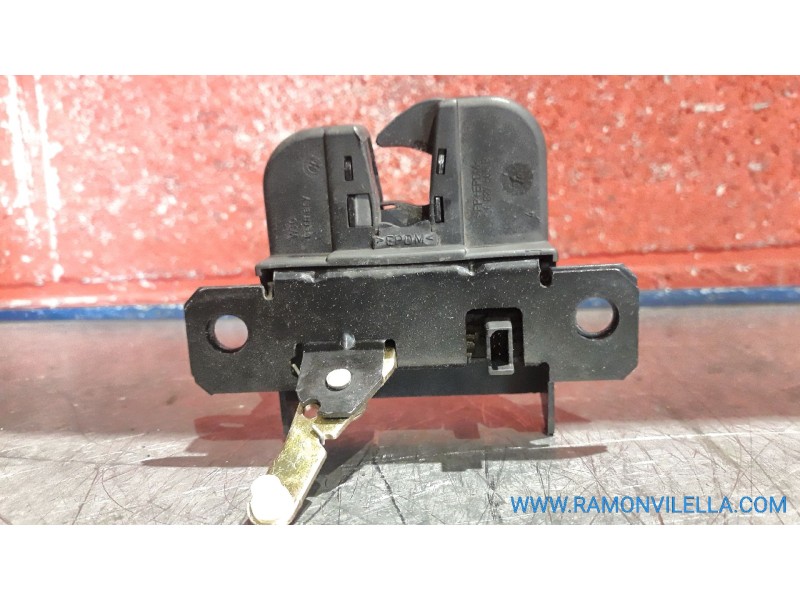 Recambio de cerra. malet. porton para volkswagen golf iv berlina (1j1) 1.6 | 0.97 - ... 1.6 | 0.97 - ... referencia OEM IAM   