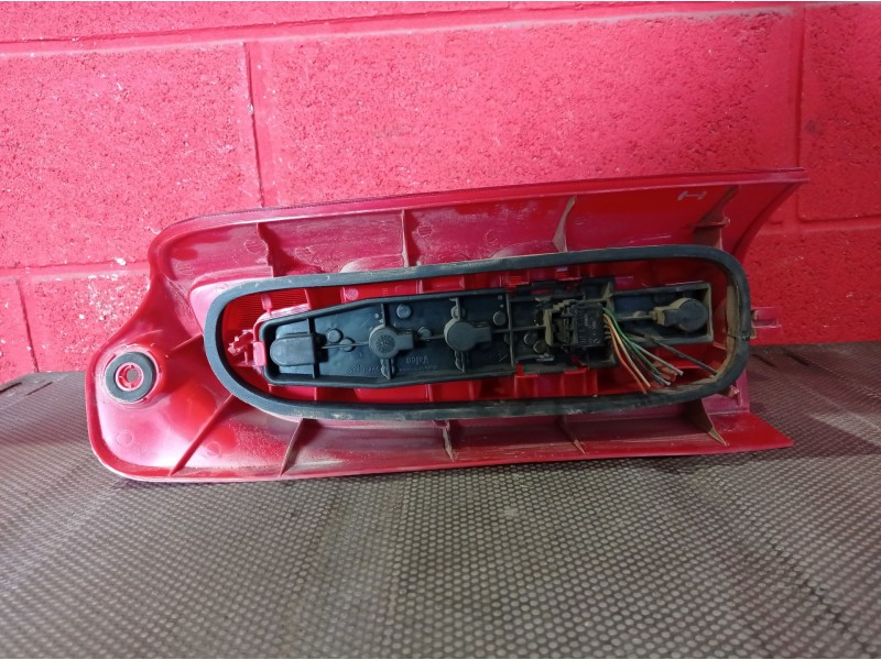 Recambio de piloto trasero izquierdo para nissan interstar   (x70)  | ... interstar   (x70)  | ... referencia OEM IAM    Recambio de piloto trasero izquierdo para nissan interstar   (x70)  | ... interstar   (x70)  | ... referencia OEM IAM