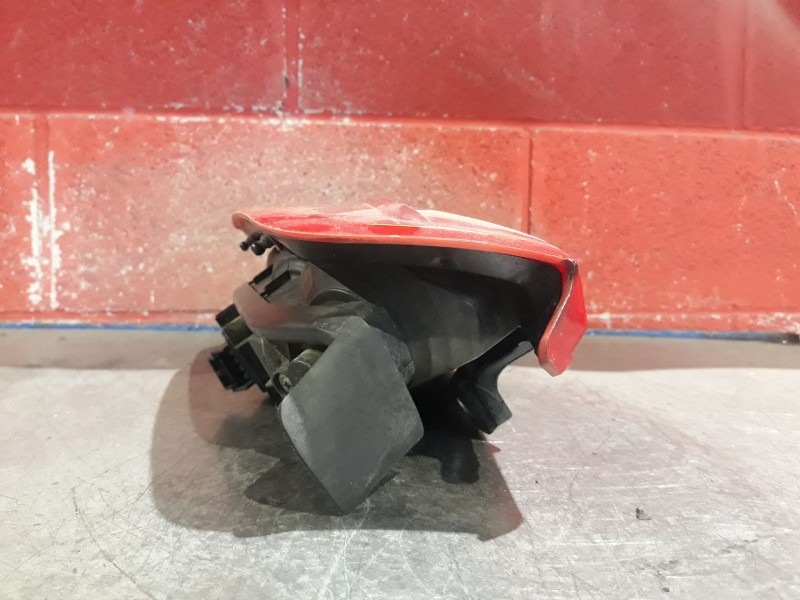 Recambio de piloto trasero derecho para fiat punto berlina (188)  | 0.03 - ...  | 0.03 - ... referencia OEM IAM   