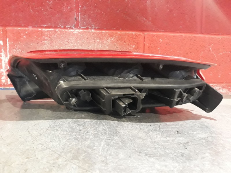 Recambio de piloto trasero derecho para fiat punto berlina (188)  | 0.03 - ...  | 0.03 - ... referencia OEM IAM   