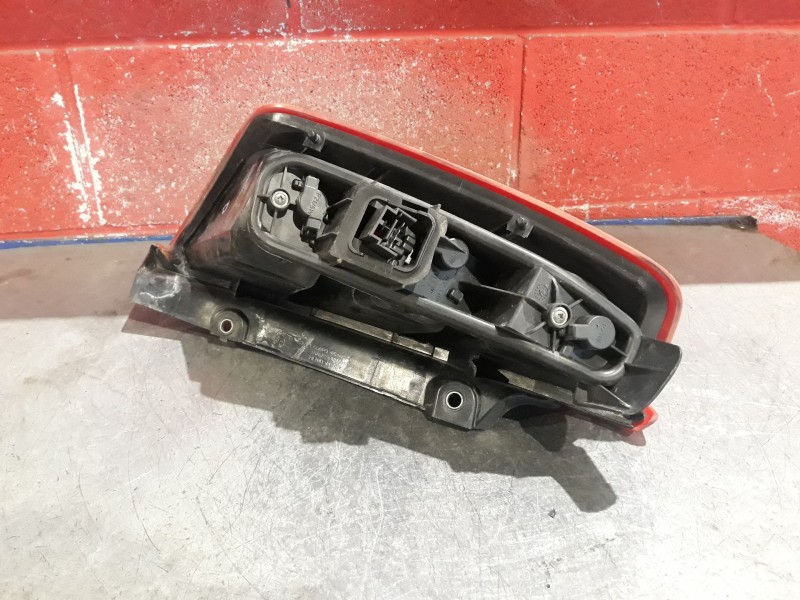 Recambio de piloto trasero derecho para fiat punto berlina (188)  | 0.03 - ...  | 0.03 - ... referencia OEM IAM   