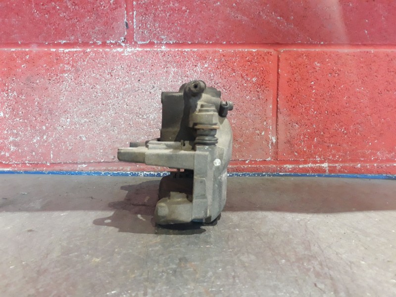 Recambio de pinza freno delantera derecha para fiat punto berlina (188)  | 0.03 - ...  | 0.03 - ... referencia OEM IAM   