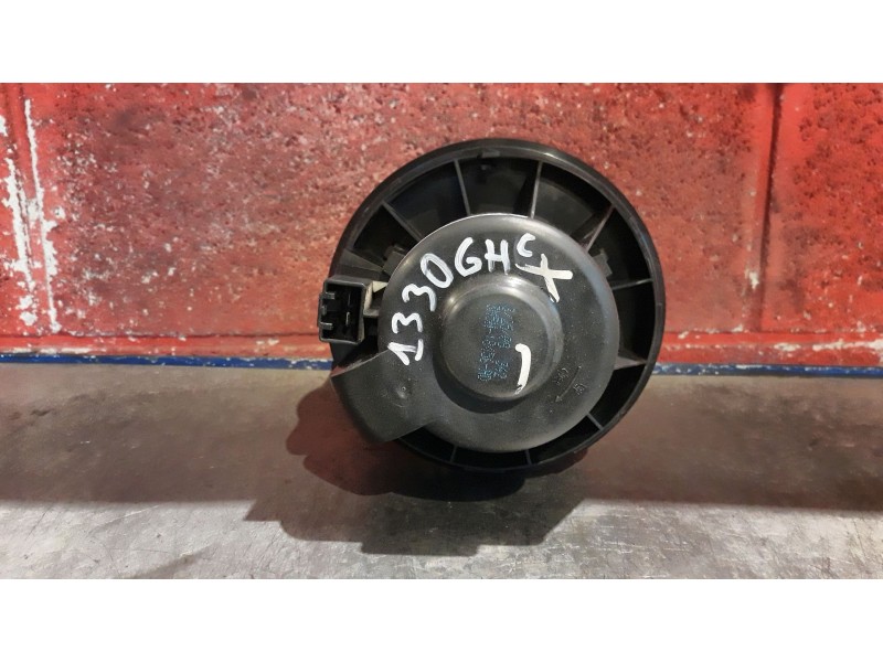 Recambio de motor calefaccion para ford kuga (cbv)  | 0.08 - ...  | 0.08 - ... referencia OEM IAM 3M5H18456AD  
