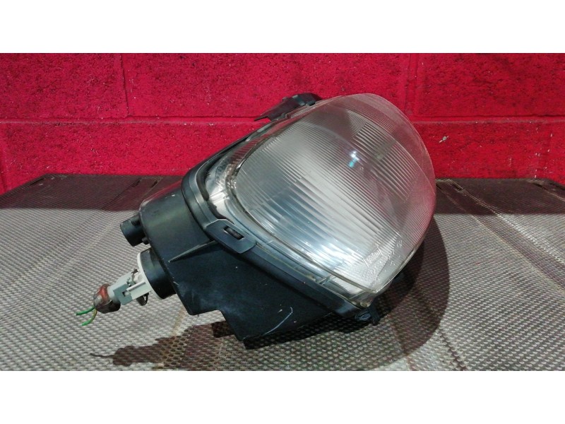 Recambio de faro derecho para peugeot 106 (s2) 1.4 | 0.96 - ... 1.4 | 0.96 - ... referencia OEM IAM   