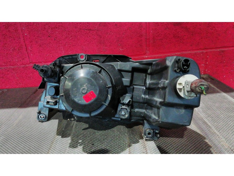 Recambio de faro derecho para peugeot 106 (s2) 1.4 | 0.96 - ... 1.4 | 0.96 - ... referencia OEM IAM   