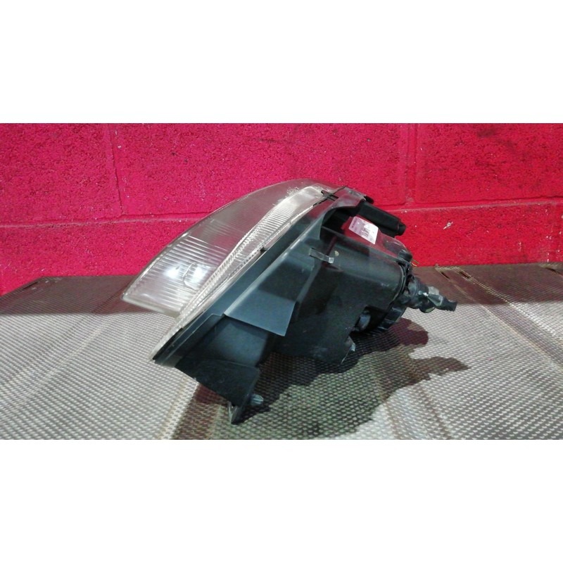 Recambio de faro derecho para peugeot 106 (s2) 1.4 | 0.96 - ... 1.4 | 0.96 - ... referencia OEM IAM   