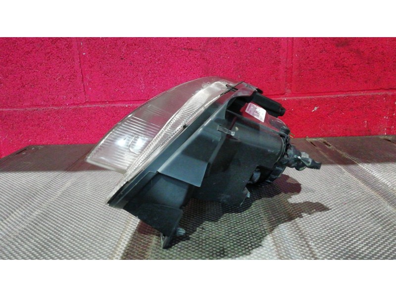 Recambio de faro derecho para peugeot 106 (s2) 1.4 | 0.96 - ... 1.4 | 0.96 - ... referencia OEM IAM   