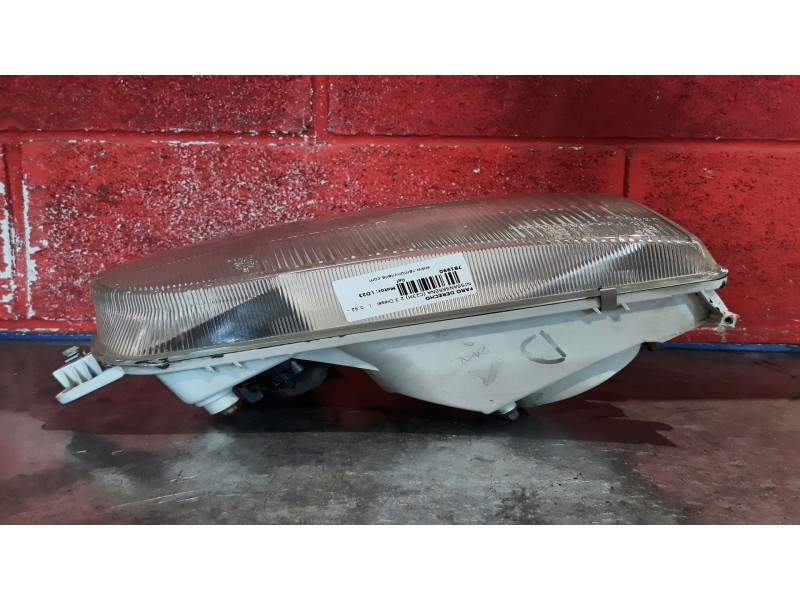 Recambio de faro derecho para nissan serena (c23m) 2.3 diesel | 0.92 - ... 2.3 diesel | 0.92 - ... referencia OEM IAM   