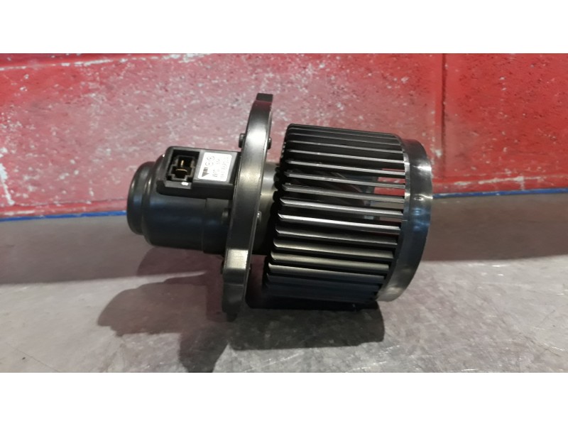 Recambio de motor calefaccion para chevrolet matiz se | 05.05 - 12.08 se | 05.05 - 12.08 referencia OEM IAM 615299 5H24DJM 