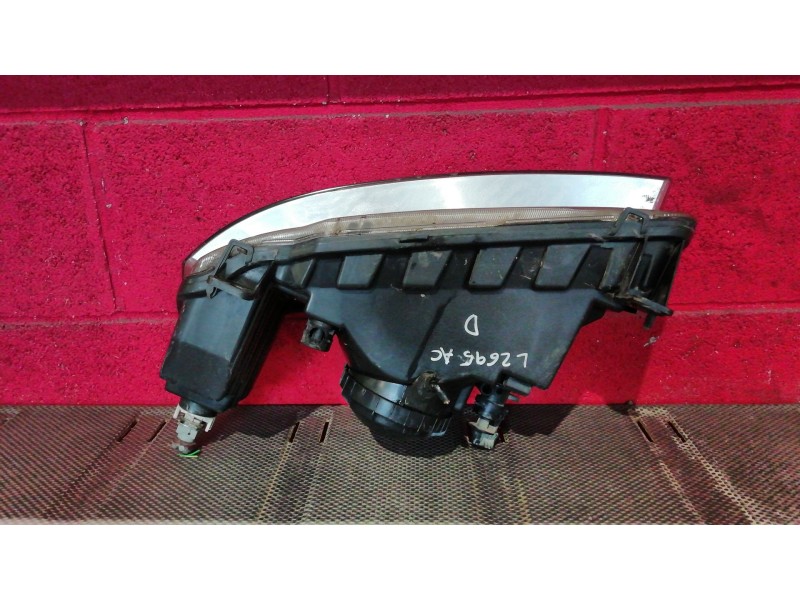 Recambio de faro derecho para peugeot 106 (s2) 1.4 | 0.96 - ... 1.4 | 0.96 - ... referencia OEM IAM   