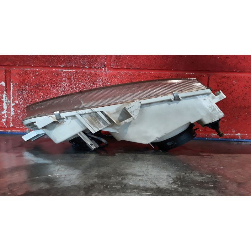 Recambio de faro izquierdo para nissan serena (c23m) 2.3 diesel | 0.92 - ... 2.3 diesel | 0.92 - ... referencia OEM IAM   