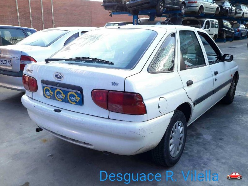 ford escort berl./turnier ghia berlina | 0.95 - ... del año 1997