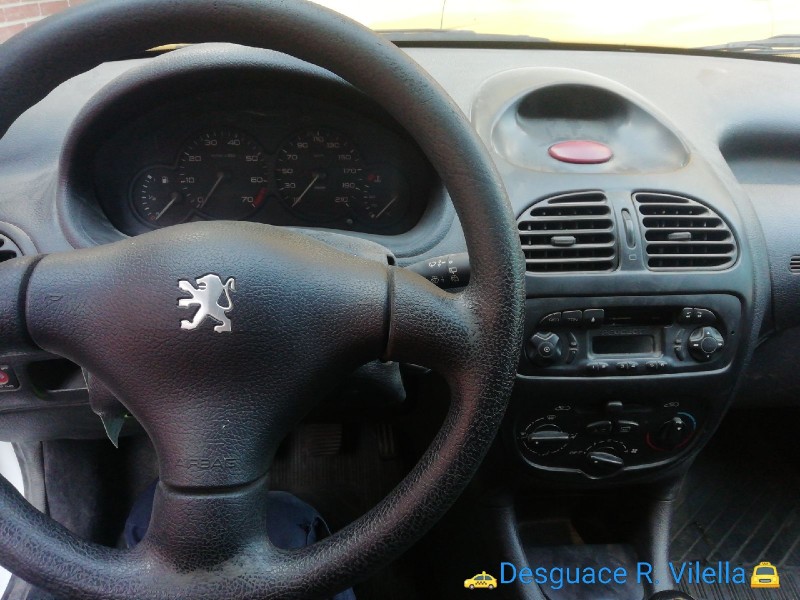 peugeot 206 berlina xn | 09.98 - 12.02 del año 2000