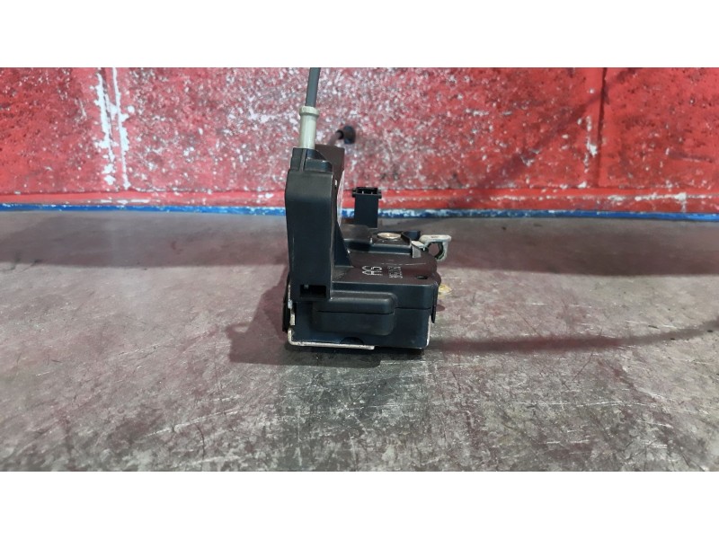 Recambio de cerra. puer. delantero izquierda para opel zafira a 1.8 16v cat | 0.99 - 0.05 1.8 16v cat | 0.99 - 0.05 referencia O