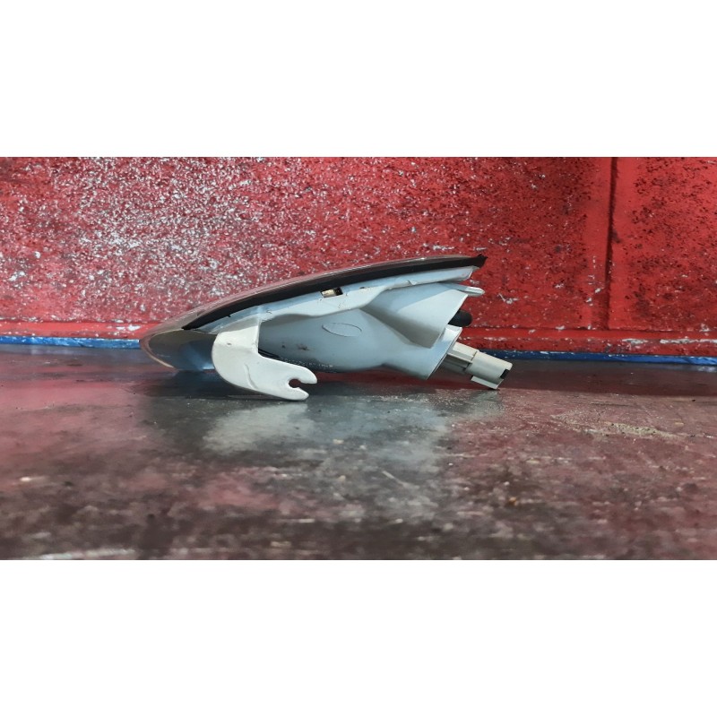 Recambio de piloto delan. derecho para nissan serena (c23m) 2.3 diesel | 0.92 - ... 2.3 diesel | 0.92 - ... referencia OEM IAM  