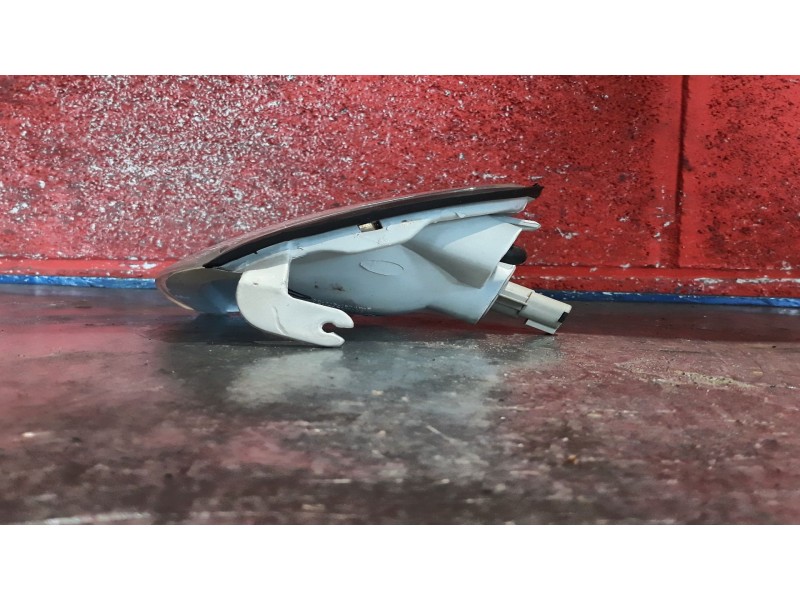 Recambio de piloto delan. derecho para nissan serena (c23m) 2.3 diesel | 0.92 - ... 2.3 diesel | 0.92 - ... referencia OEM IAM  