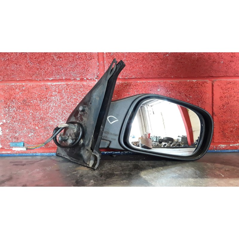Recambio de retrovisor derecho para nissan serena (c23m) 2.3 diesel | 0.92 - ... 2.3 diesel | 0.92 - ... referencia OEM IAM ELEC