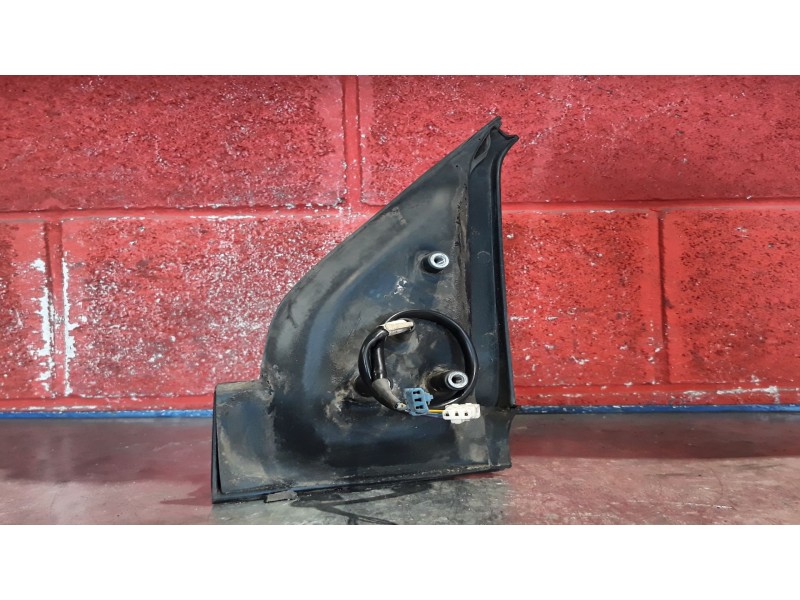 Recambio de retrovisor derecho para nissan serena (c23m) 2.3 diesel | 0.92 - ... 2.3 diesel | 0.92 - ... referencia OEM IAM ELEC